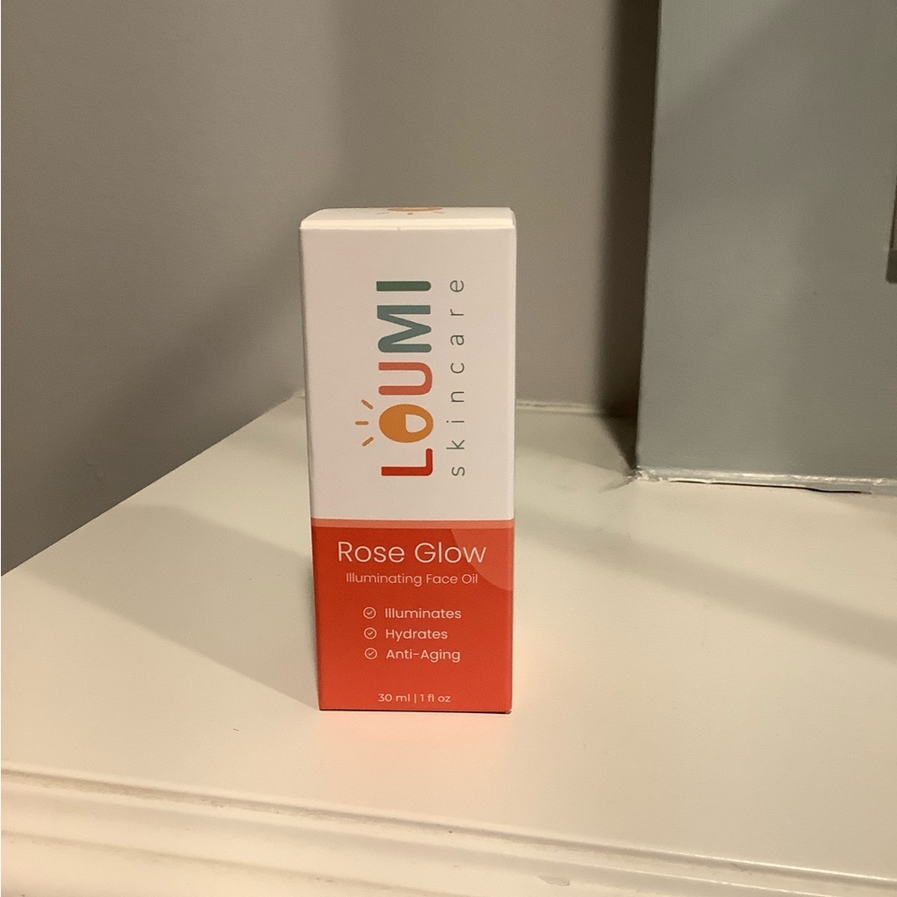 Rose Glow Illuminating Face Oil - Orange